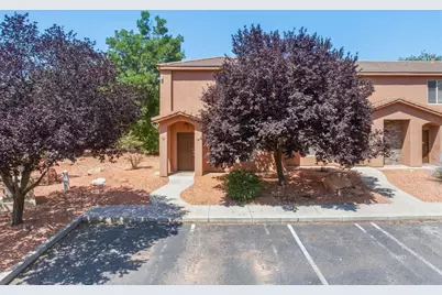300 E 300 N #I1, Kanab, UT 84741 - Photo 2