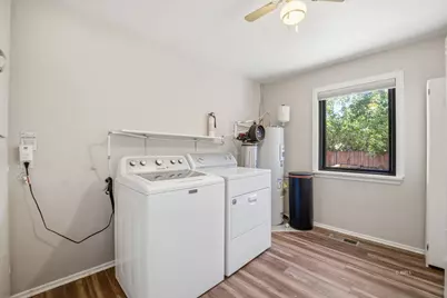 194 N Main St, Kanab, UT 84741 - Photo 32
