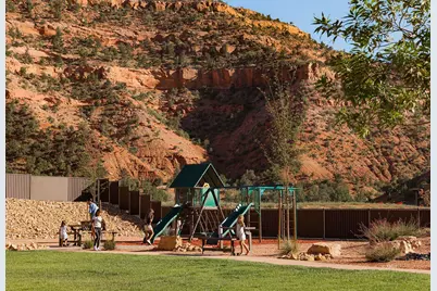 350 NW Los Barancos Ln, Kanab, UT 84741 - Photo 50