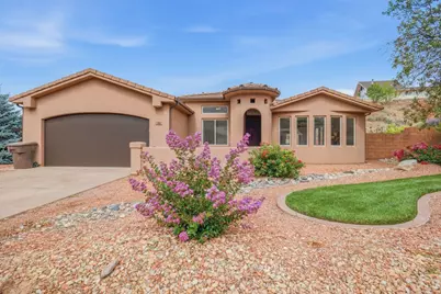 350 NW Los Barancos Ln, Kanab, UT 84741 - Photo 2
