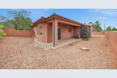 350 NW Los Barancos Ln, Kanab, UT 84741 - Photo 30
