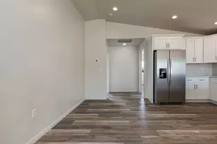 485 W Vance Dr, Kanab, UT 84741 - Photo 20