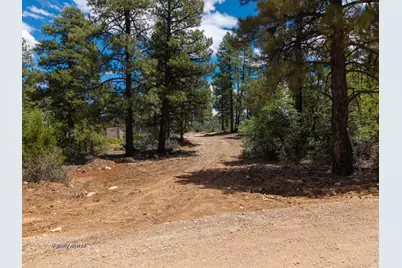 295 S White Oak St, Orderville, UT 84758 - Photo 4