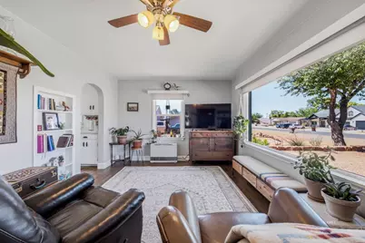 133 S 200 E, Kanab, UT 84741 - Photo 2