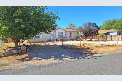 376 W Johnson Dr, Kanab, UT 84741 - Photo 2