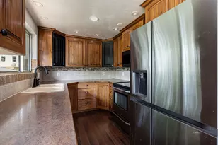 61 W 200 N, Kanab, UT 84741 - Photo 6