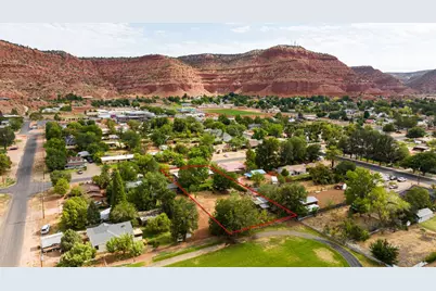 61 W 200 N, Kanab, UT 84741 - Photo 34