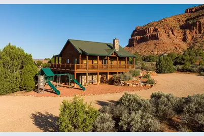 1286 S Knoll Ave, Kanab, UT 84741 - Photo 1