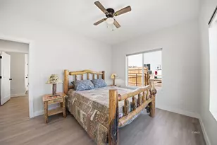 899 W Vance Dr, Kanab, UT 84741 - Photo 24