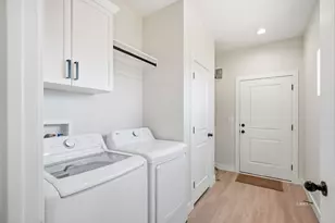 899 W Vance Dr, Kanab, UT 84741 - Photo 14