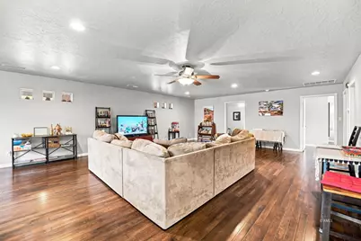 475 N 300 W, Kanab, UT 84741 - Photo 14
