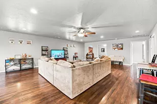 475 N 300 W, Kanab, UT 84741 - Photo 14