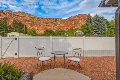 475 N 300 W, Kanab, UT 84741 - Photo 34