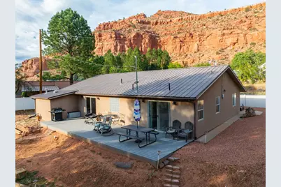 475 N 300 W, Kanab, UT 84741 - Photo 8