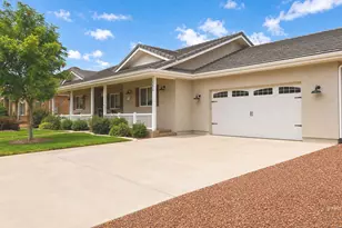 155 S Putter Ln, Kanab, UT 84741 - Photo 8