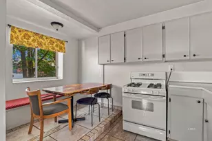 363 N 300 W, Kanab, UT 84741 - Photo 8