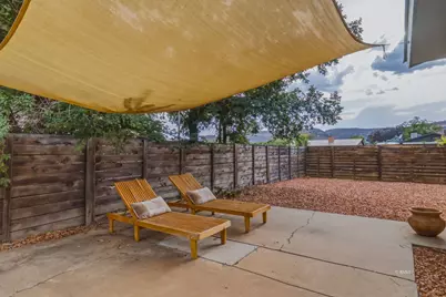 112 E 300 N, Kanab, UT 84741 - Photo 26