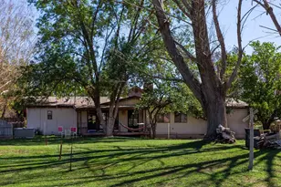 235 W 100 S, Kanab, UT 84741 - Photo 2