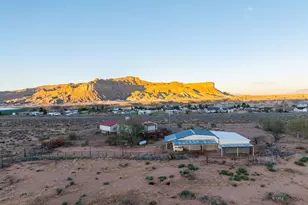 1100 S Revolution Way, Big Water, UT 84741 - Photo 44