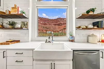822 E Country Club Dr, Kanab, UT 84741 - Photo 10