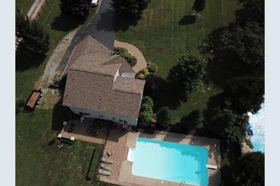 1710 Clough Pike - Photo 2