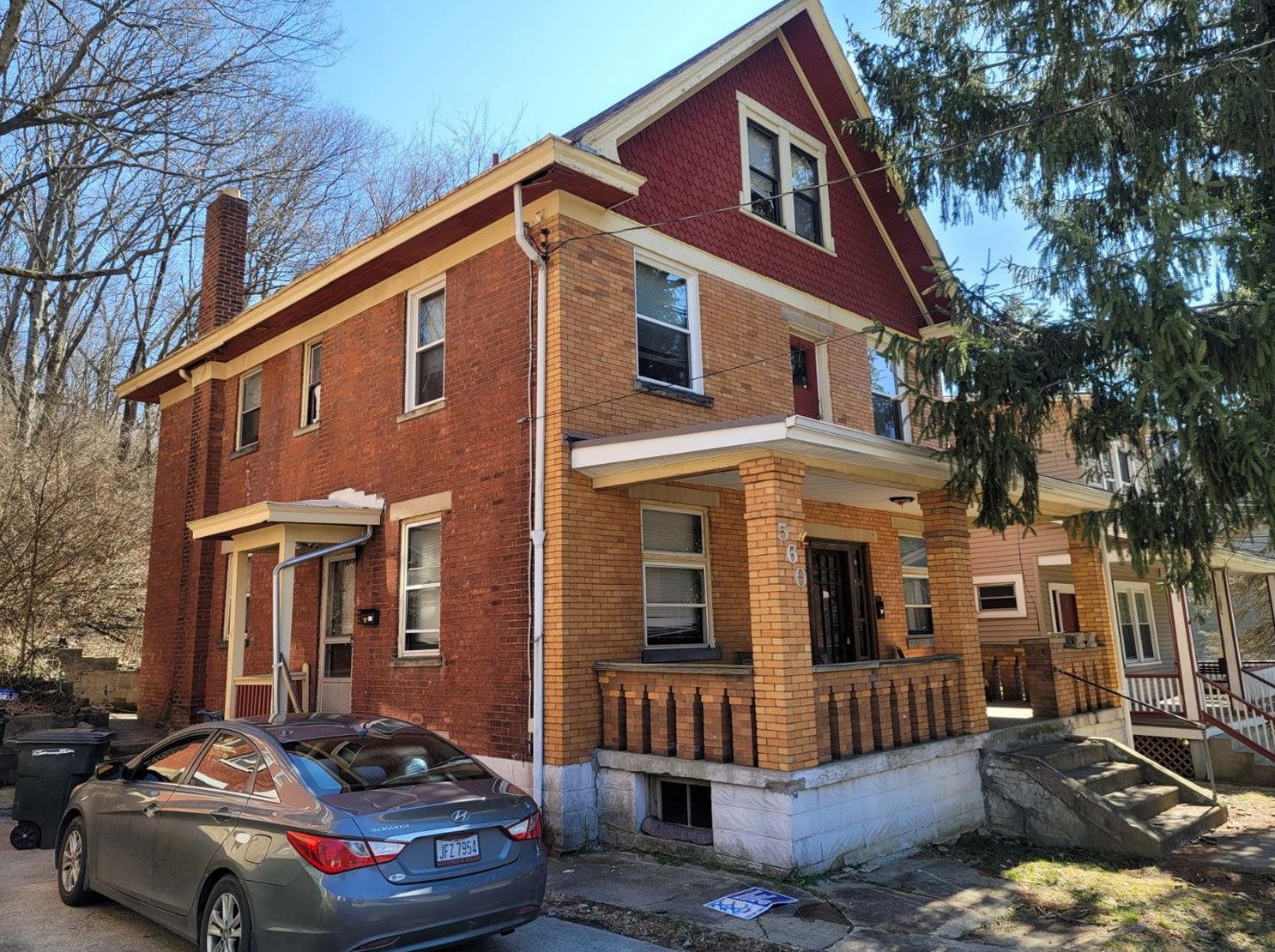 560 Mount Hope Ave, Cincinnati, OH 45204-1356