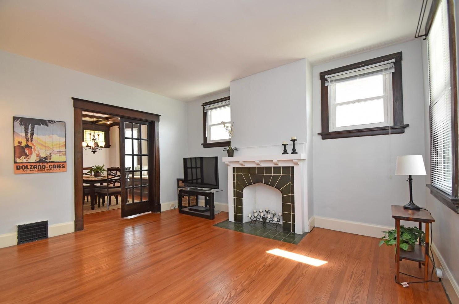 2744 Markbreit Ave, Cincinnati OH  45209-1922 exterior
