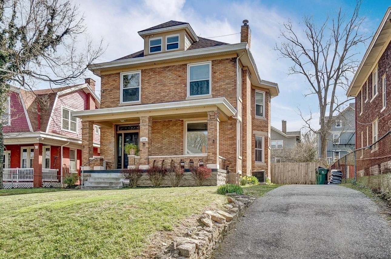 3990 Parker Pl, Cincinnati, OH 45217-1934