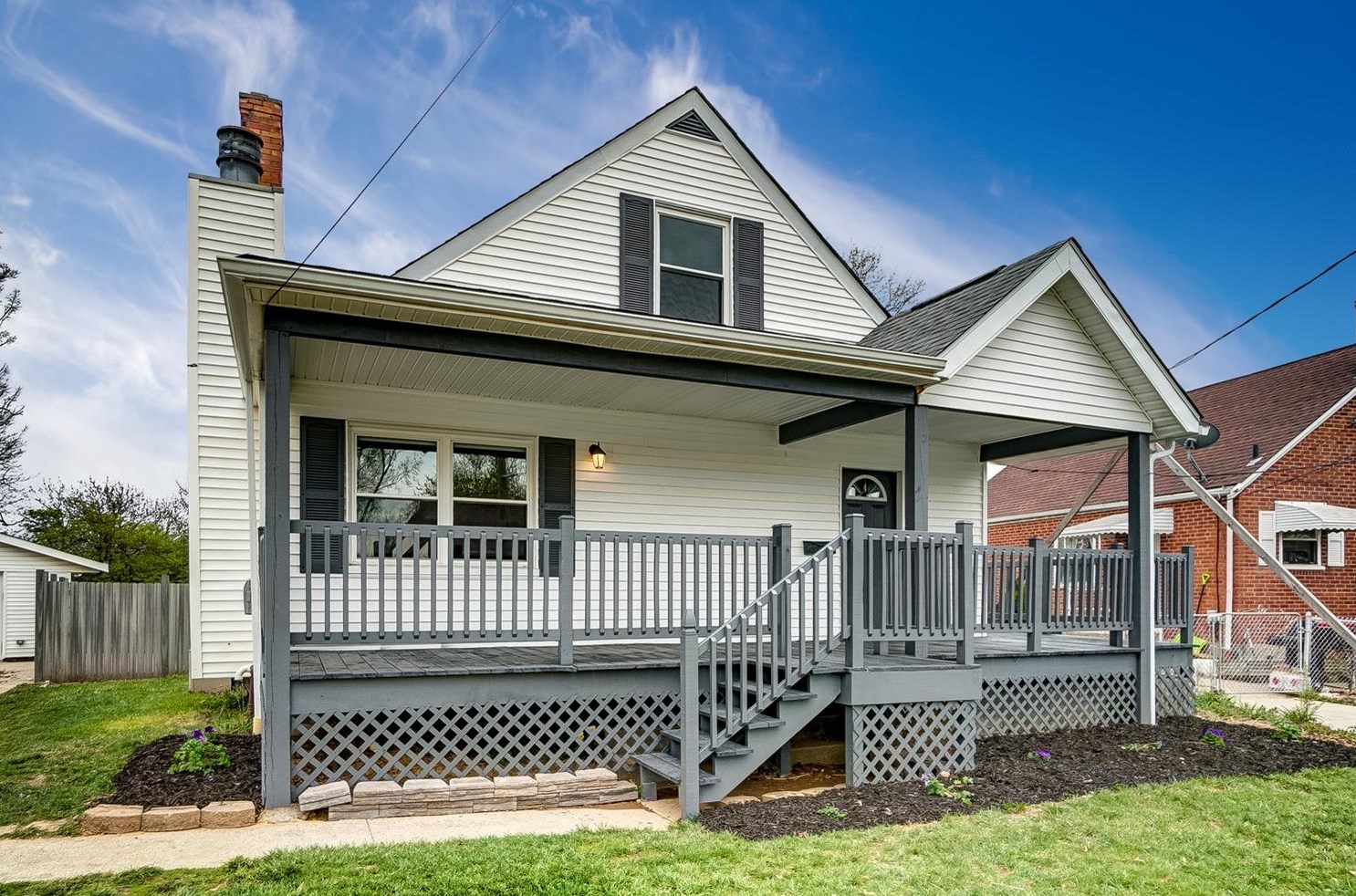 8270 Lyness Dr, Cincinnati, OH 45239-4237