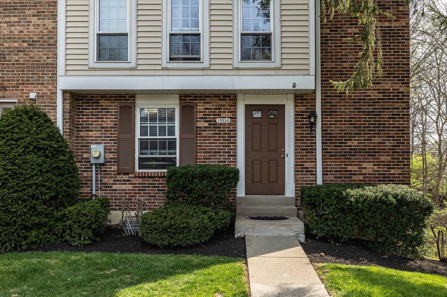 10854 Lake Thames Dr, Cincinnati, OH 45242-3105