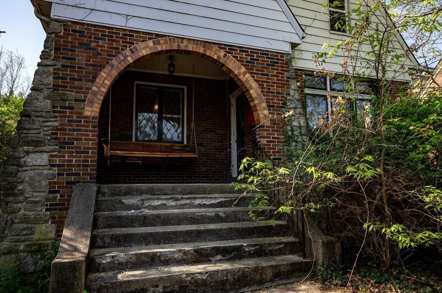 2927 Lehman Rd, Cincinnati, OH 45204-1615