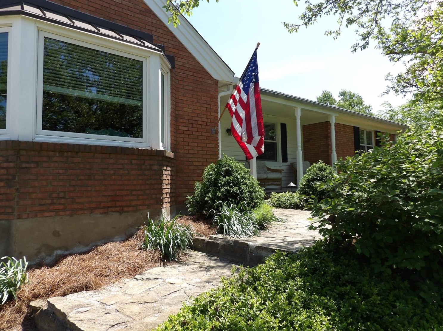 8666 Hollyhock Dr, Cincinnati, OH 45231-5012