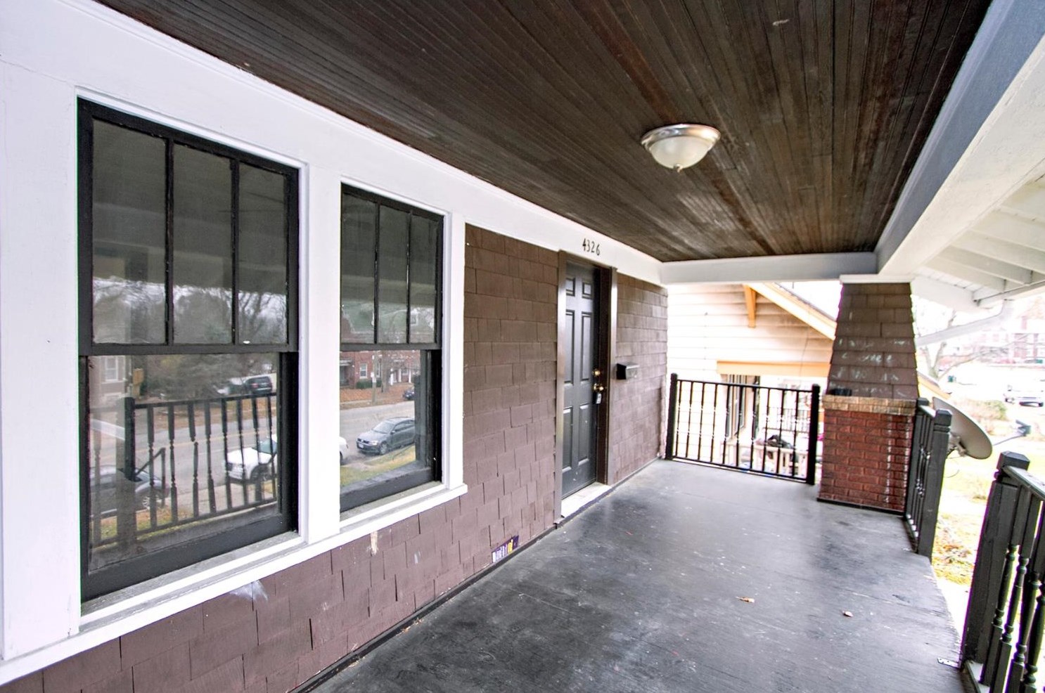 4326 W 8th St, Cincinnati, OH 45205