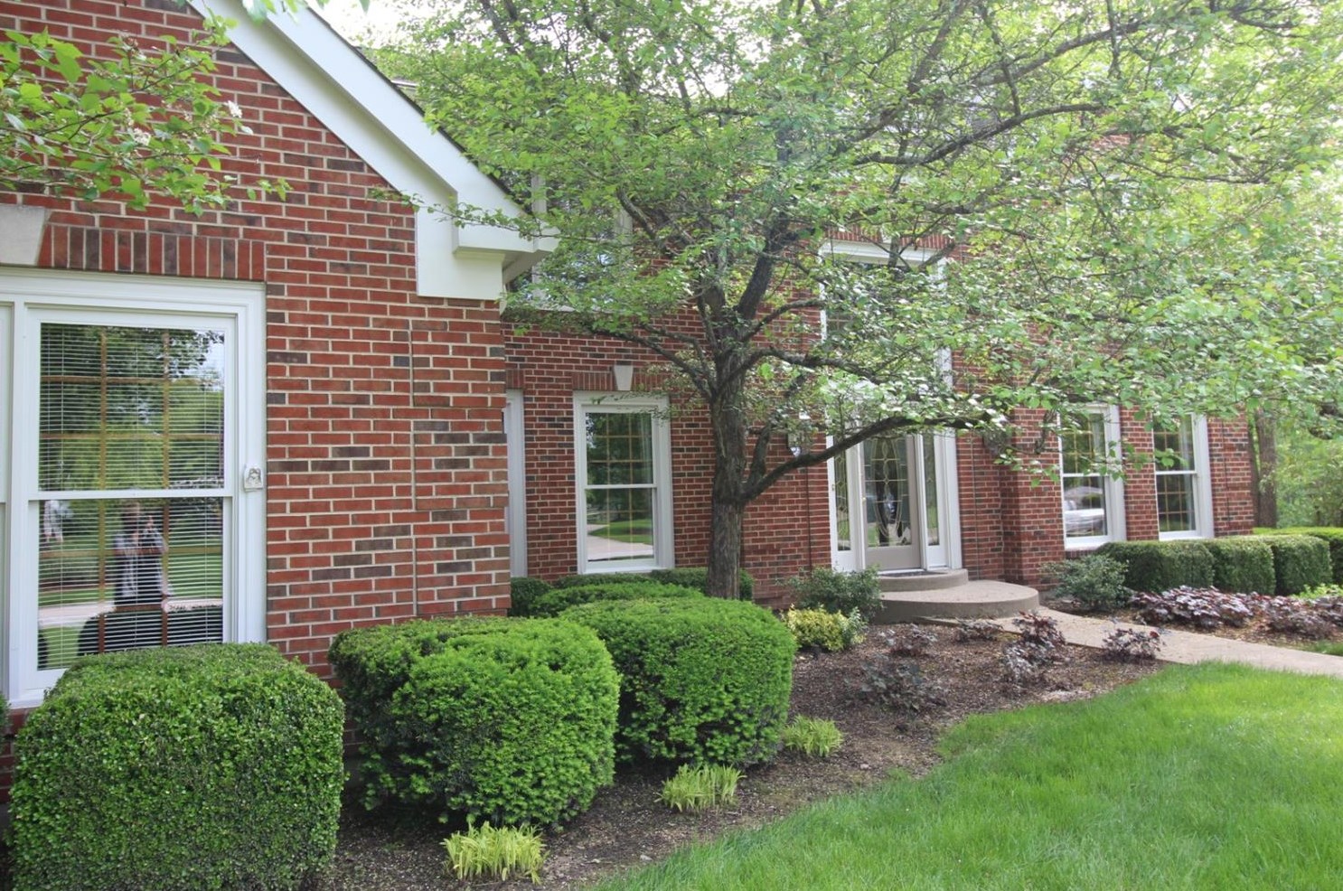 584 Belle Meade Farm Dr, Loveland, OH 45140-7302