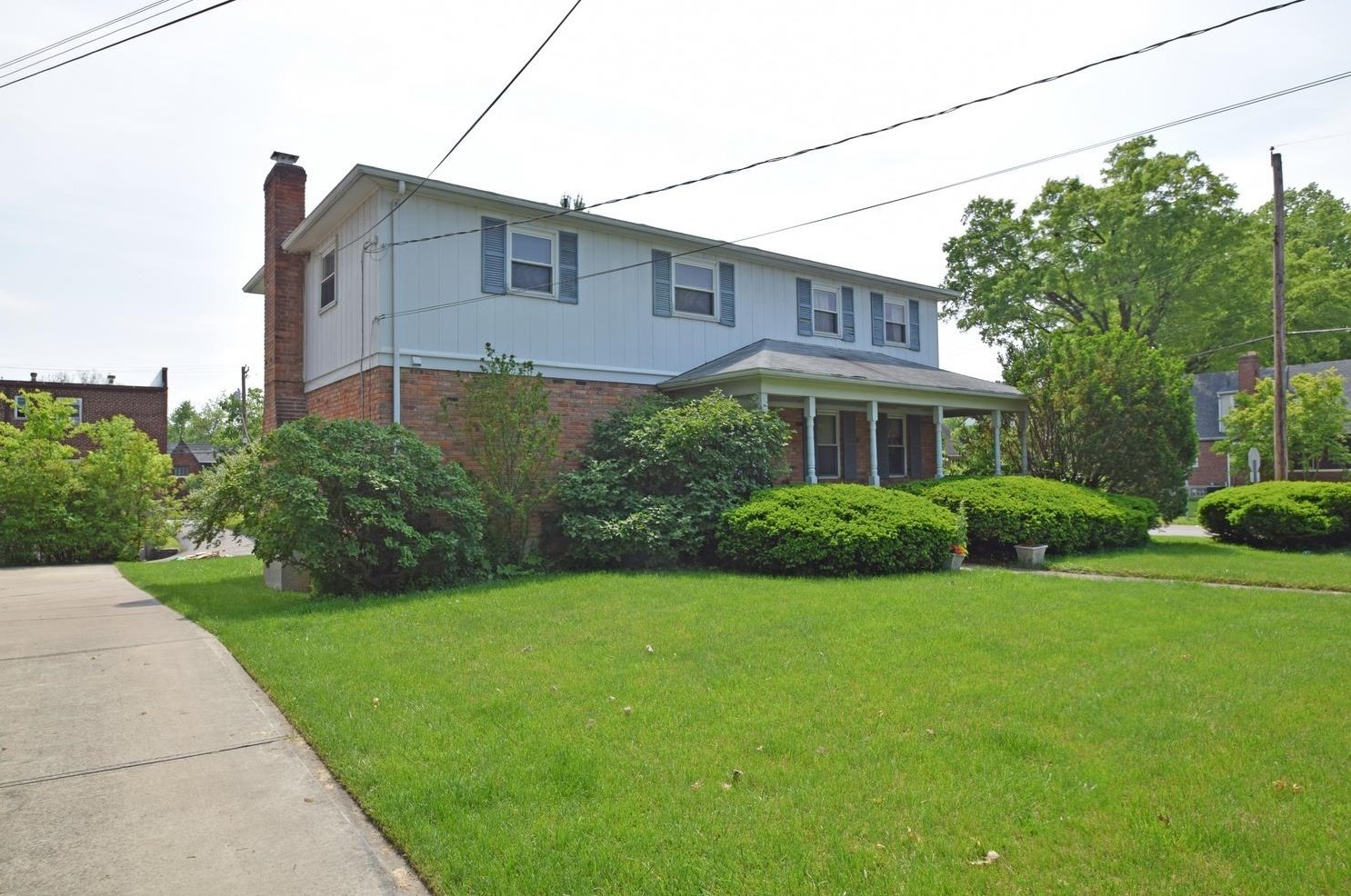 3175 Pickbury Dr, Cincinnati, OH 45211-6916