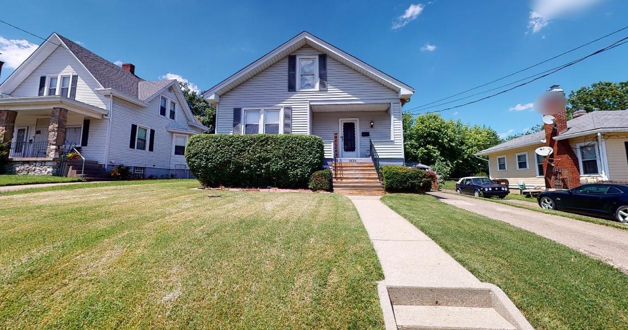 3626 Homelawn Ave, Cincinnati, OH 45211-3512