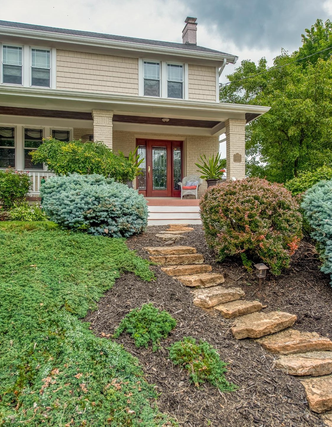 3232 Nash Ave, Cincinnati, OH 45226-1232