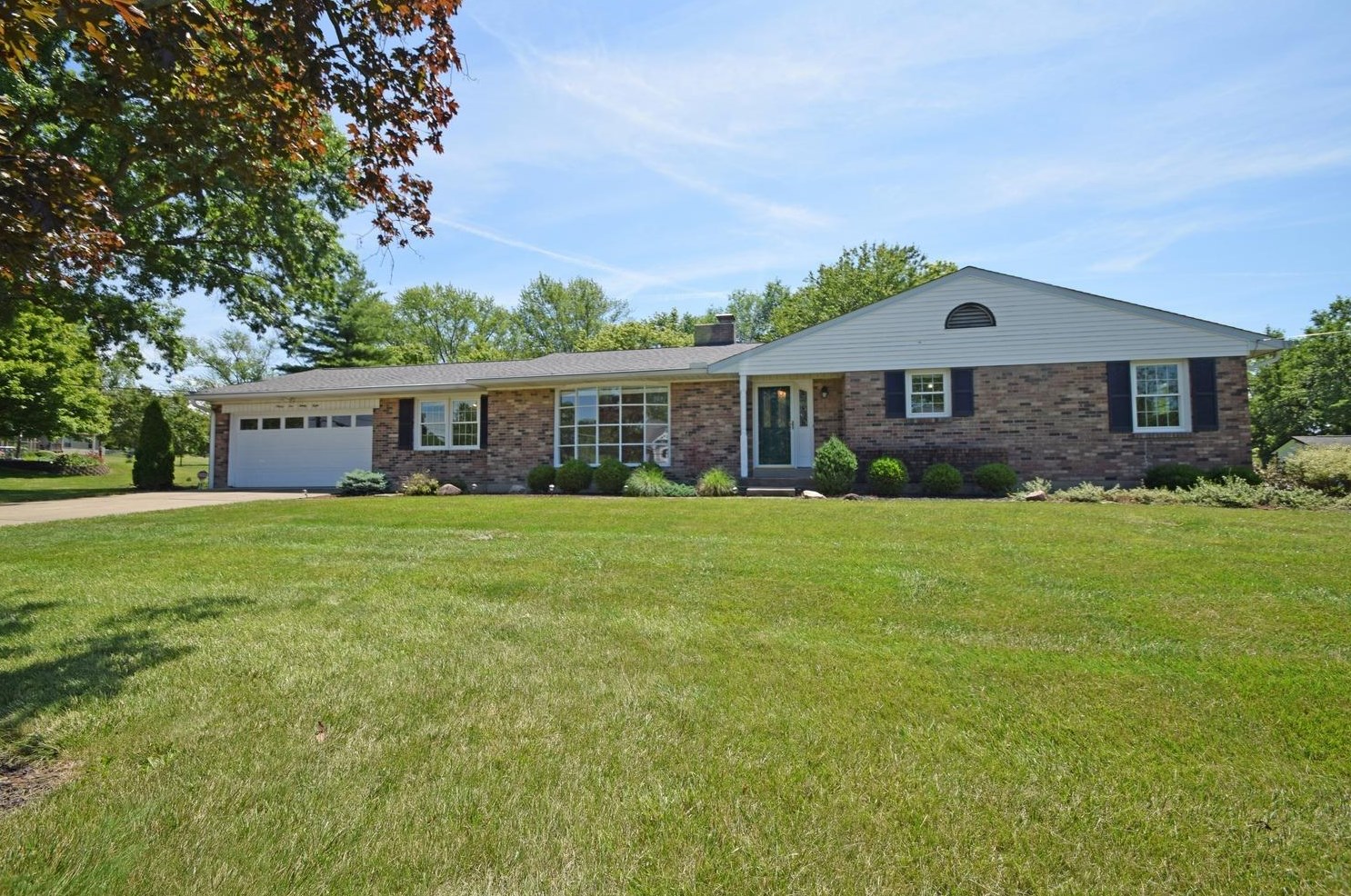 9628 Windrift Dr, Cincinnati, OH 45241-1236