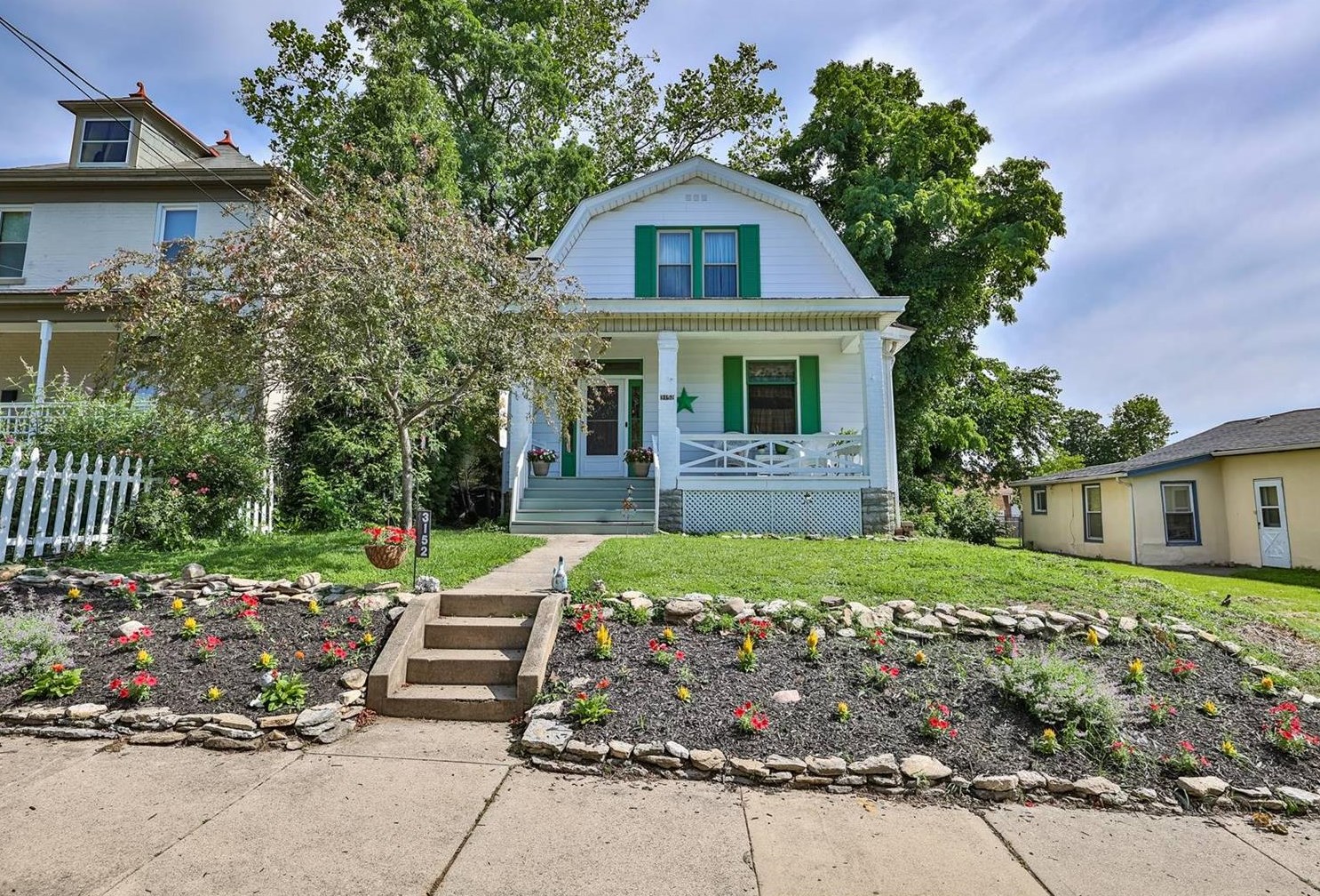 3152 Mozart Ave, Cincinnati, OH 45211-5644