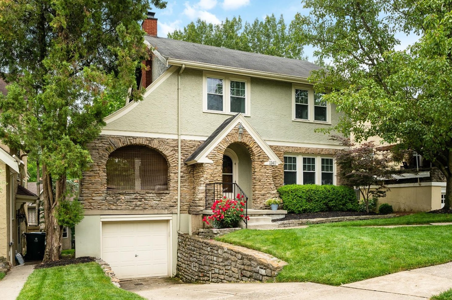 1140 Paxton Ave, Cincinnati, OH 45208-2831