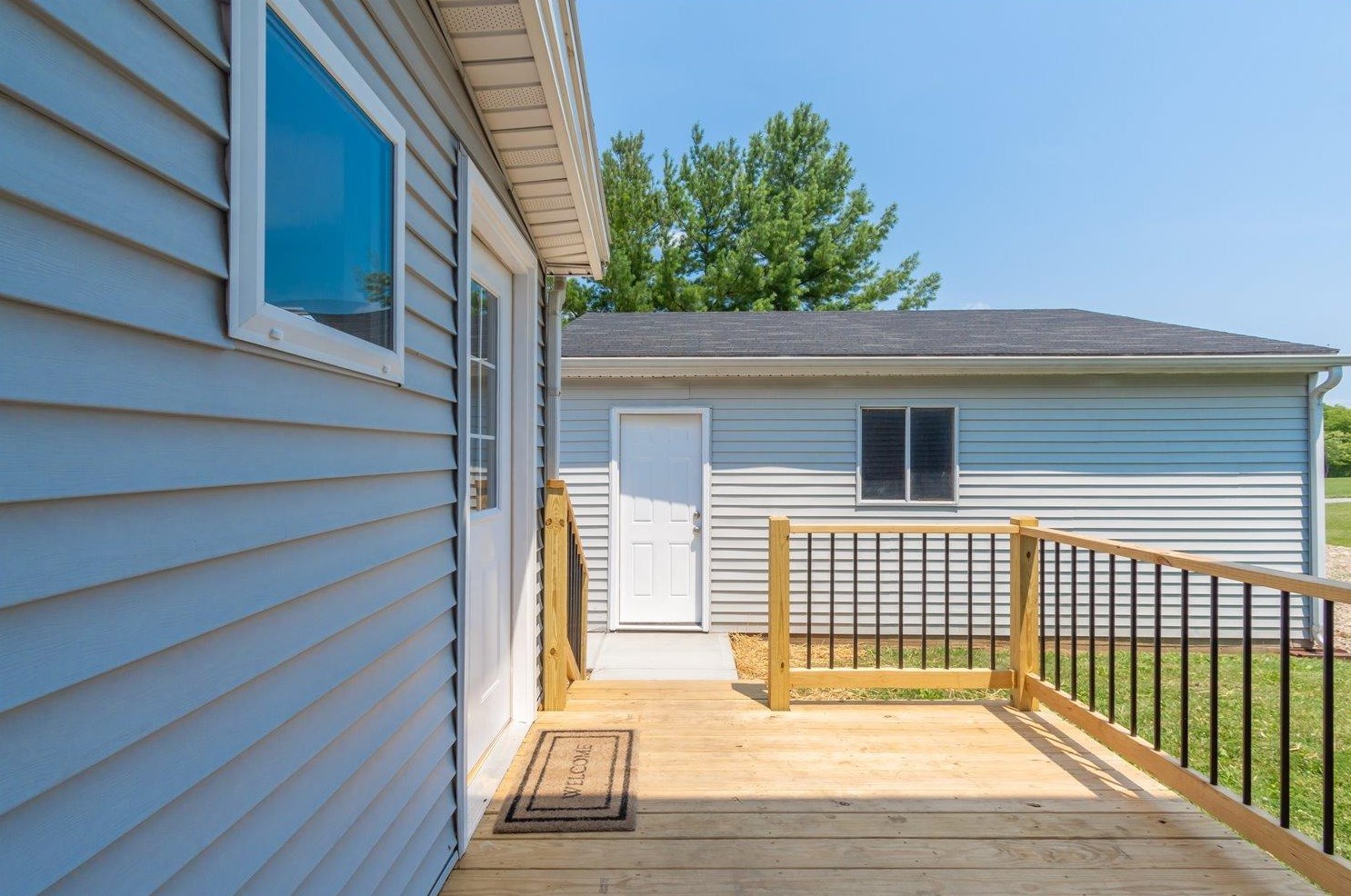 5144 Wayne Madison Rd, Trenton OH  45067-9514 exterior