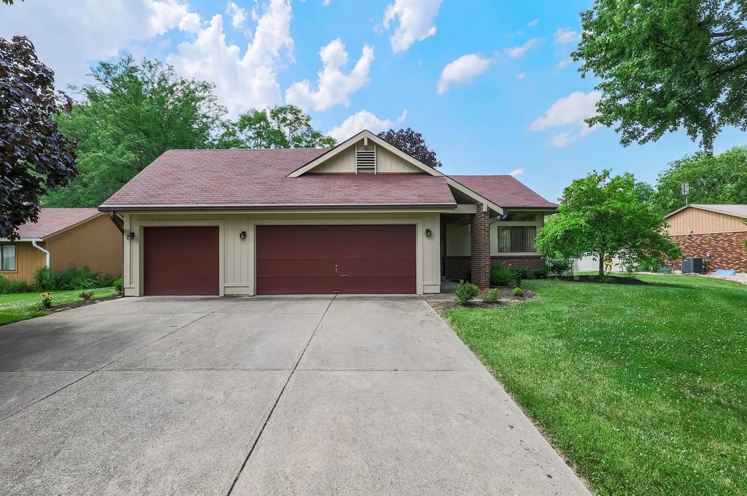 6671 Netherland Dr, Liberty Township, OH 45044