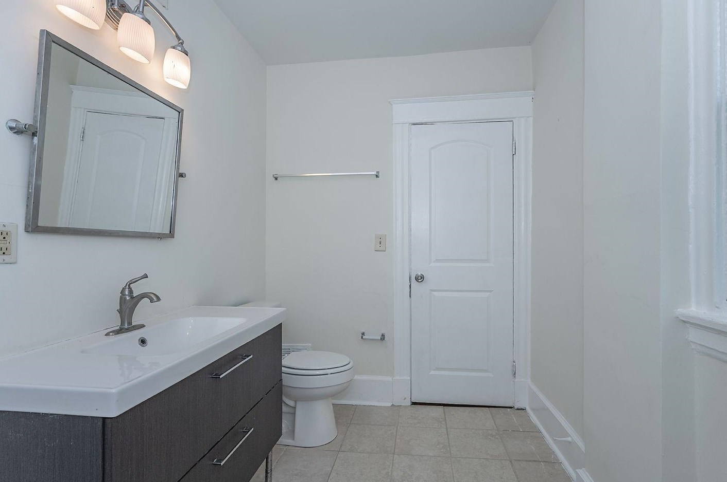 3970 Parker Pl, Cincinnati, OH 45217-1934