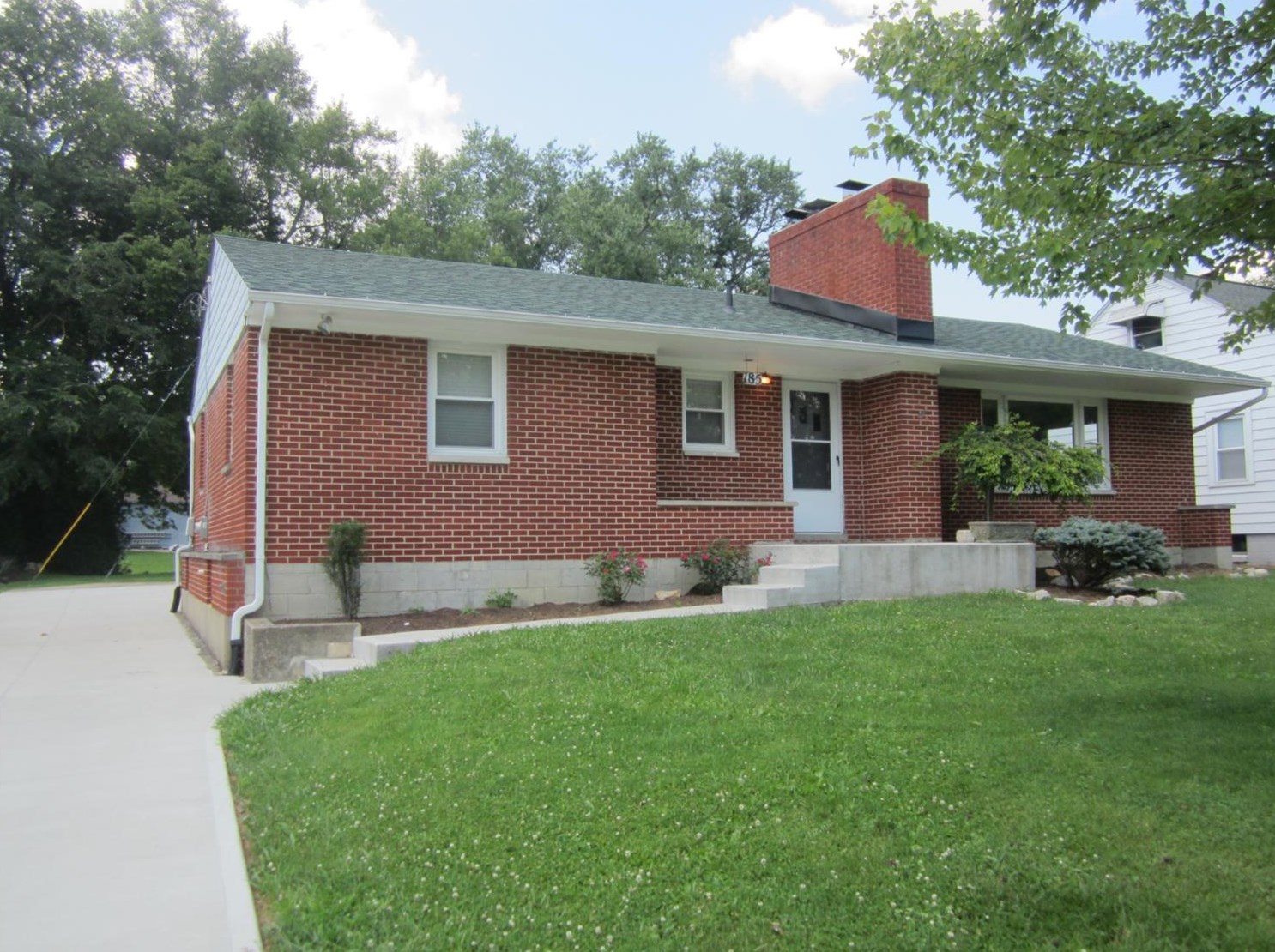 185 6th St, Mount Holly, OH 45068-8406