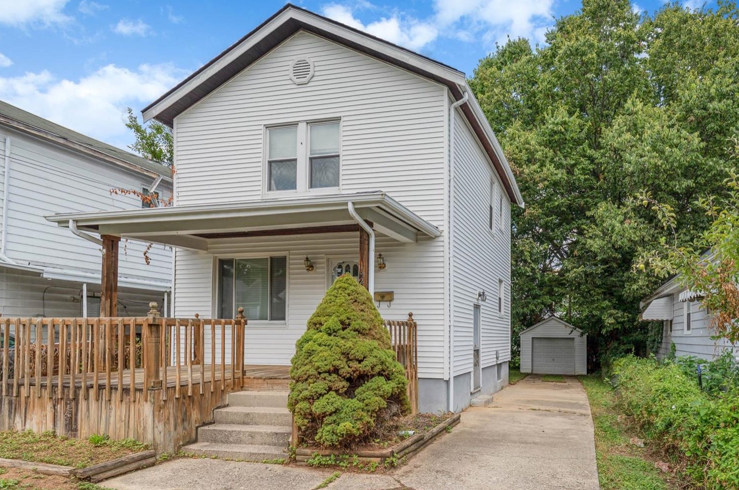 1926 Waltham Ave, Cincinnati, OH 45239-4719