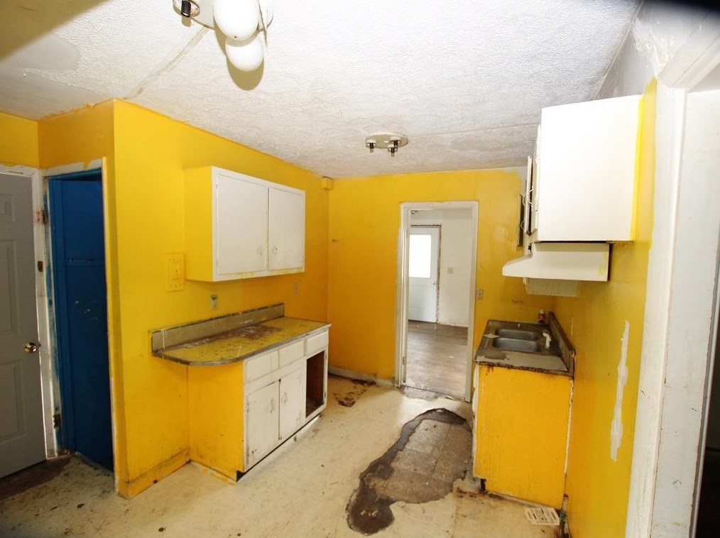 106 Joliet Ave, Cincinnati, OH 45215-1008