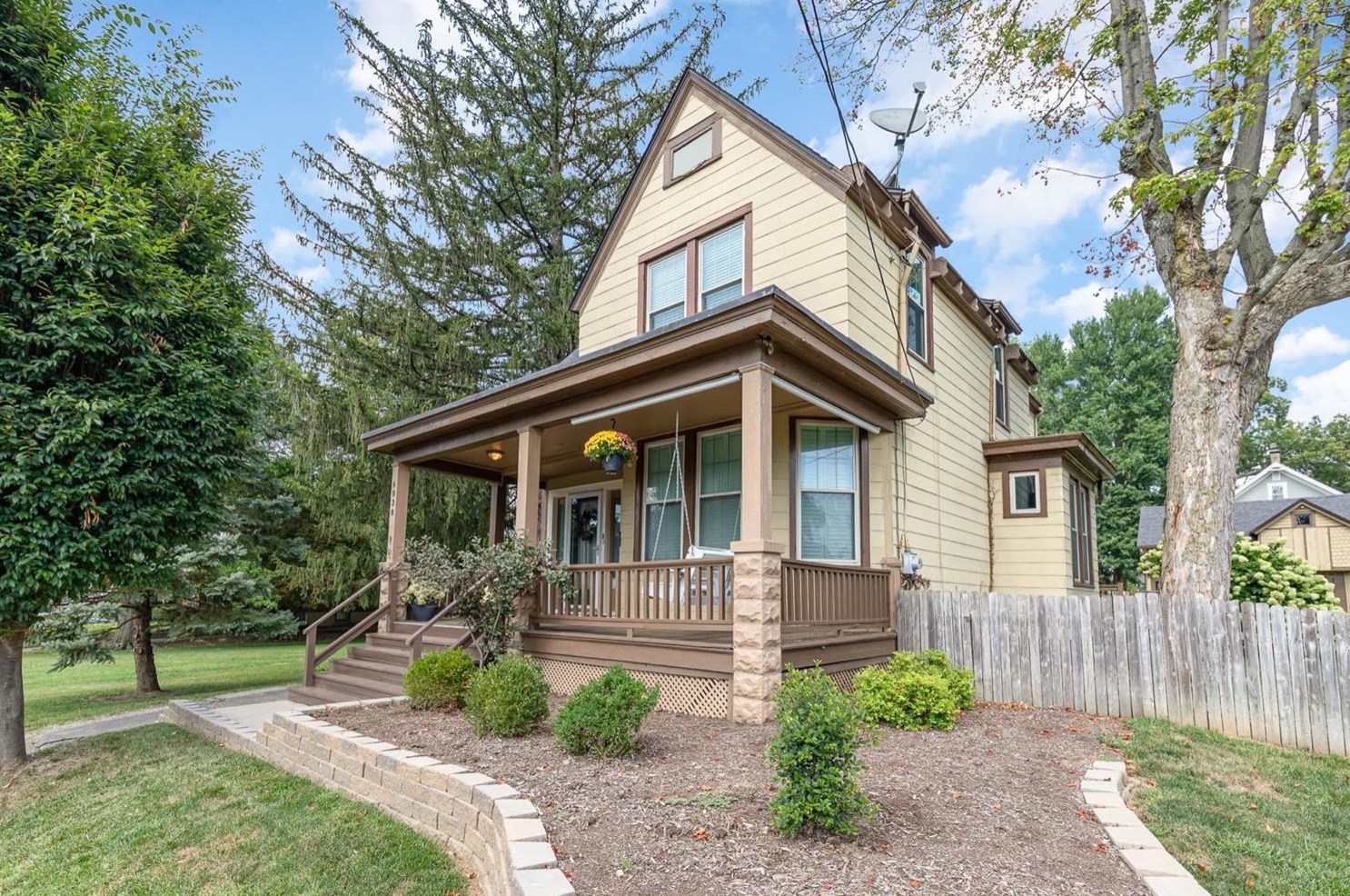 6838 Park Ave, Cincinnati, OH 45236-3826