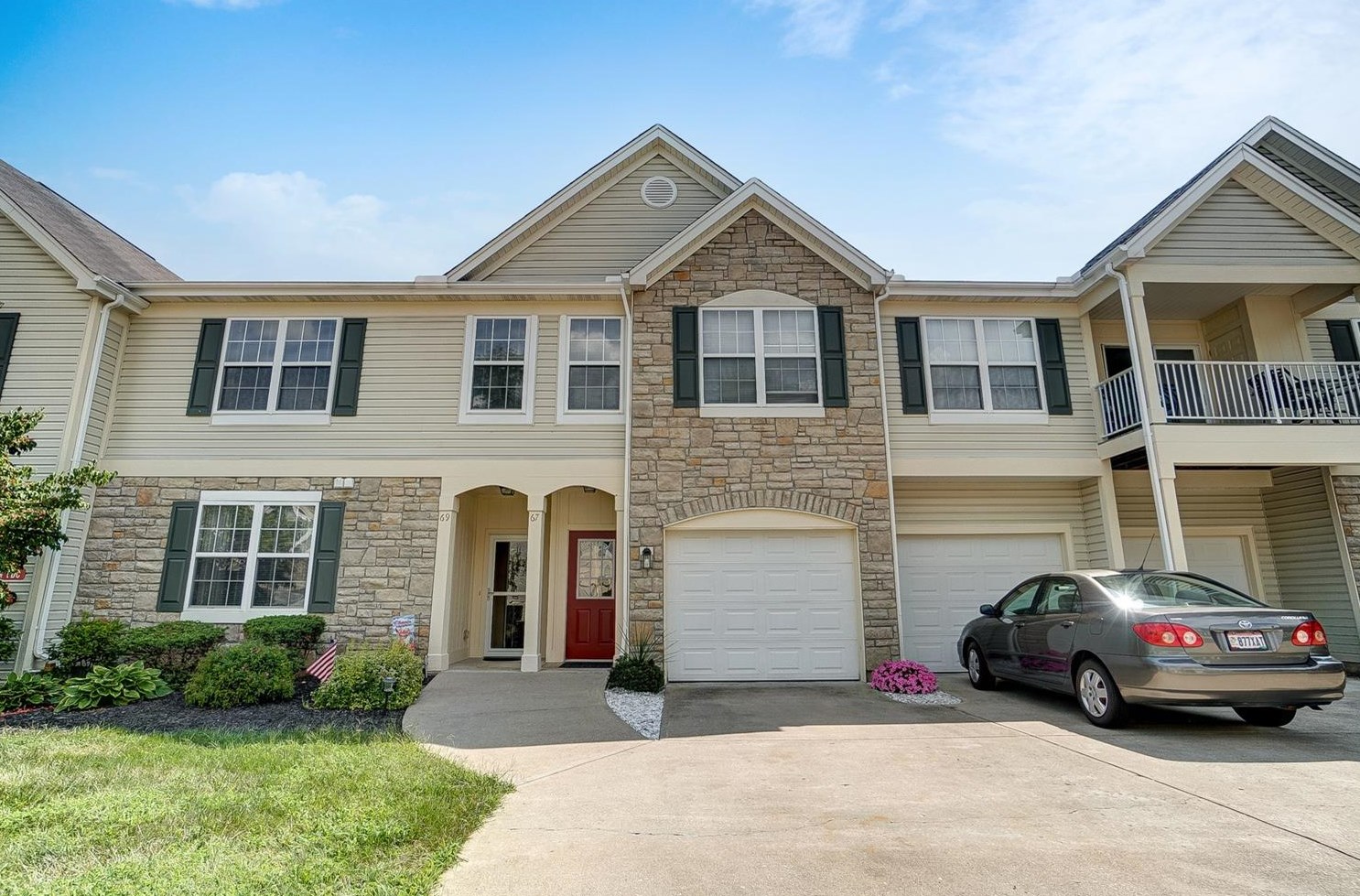 67 Tall Trees Dr, Amelia, OH 45102