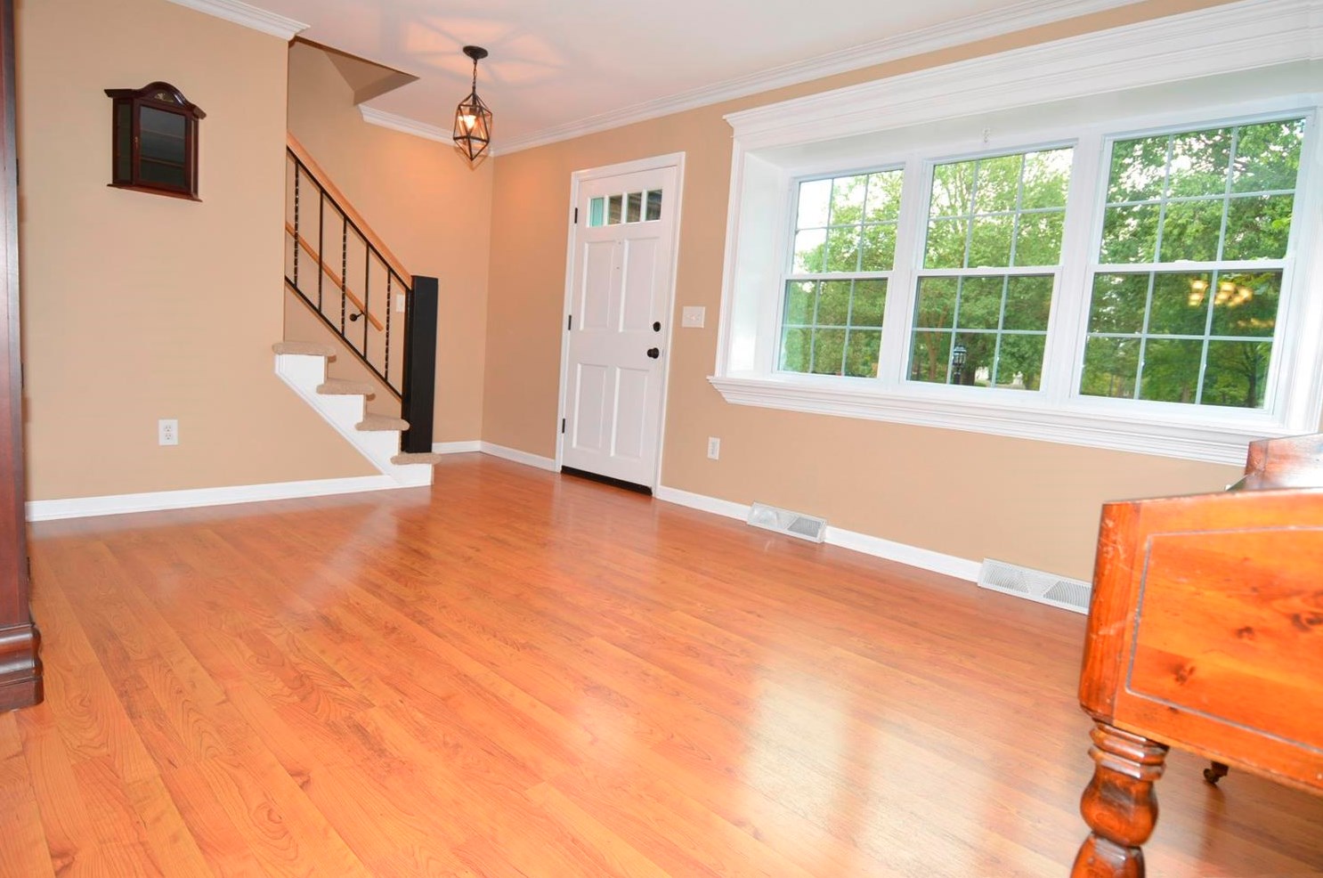 6735 Wooster Pike, Cincinnati, OH 45227-4346
