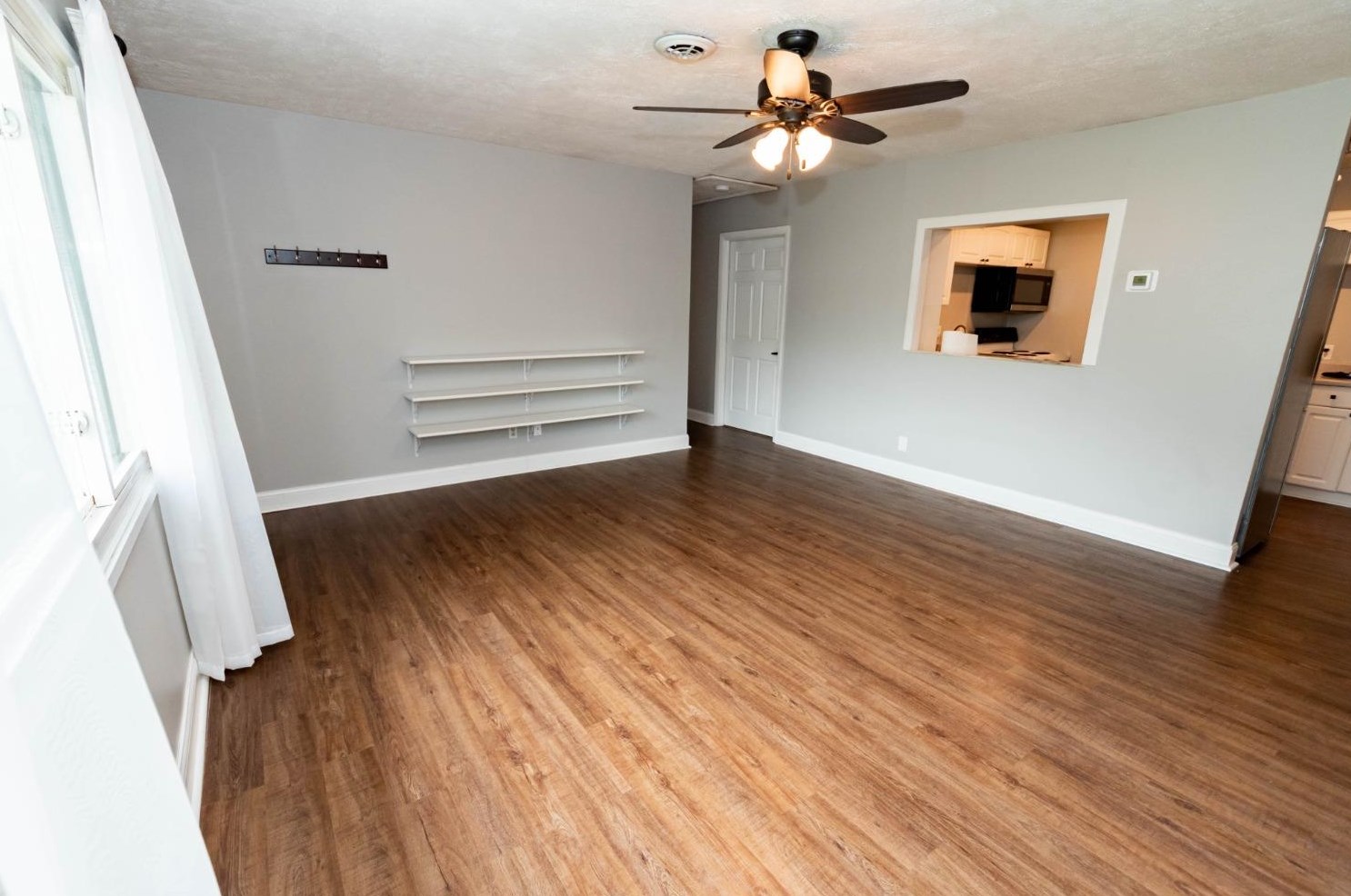 1015 Main St, Loveland, OH 45140-2408